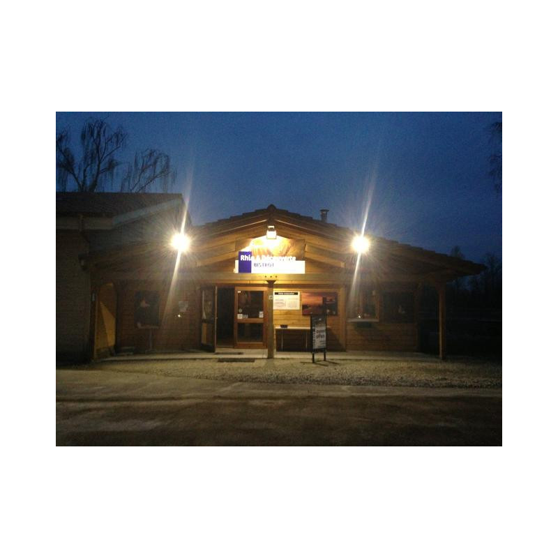 Projecteur solaire puissant 10w kit programmable 6h/jour corse