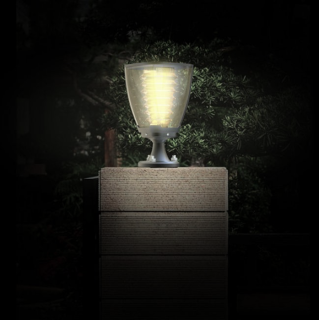 Lampe solaire puissante de poteau 100 lumens julia2 ip 65