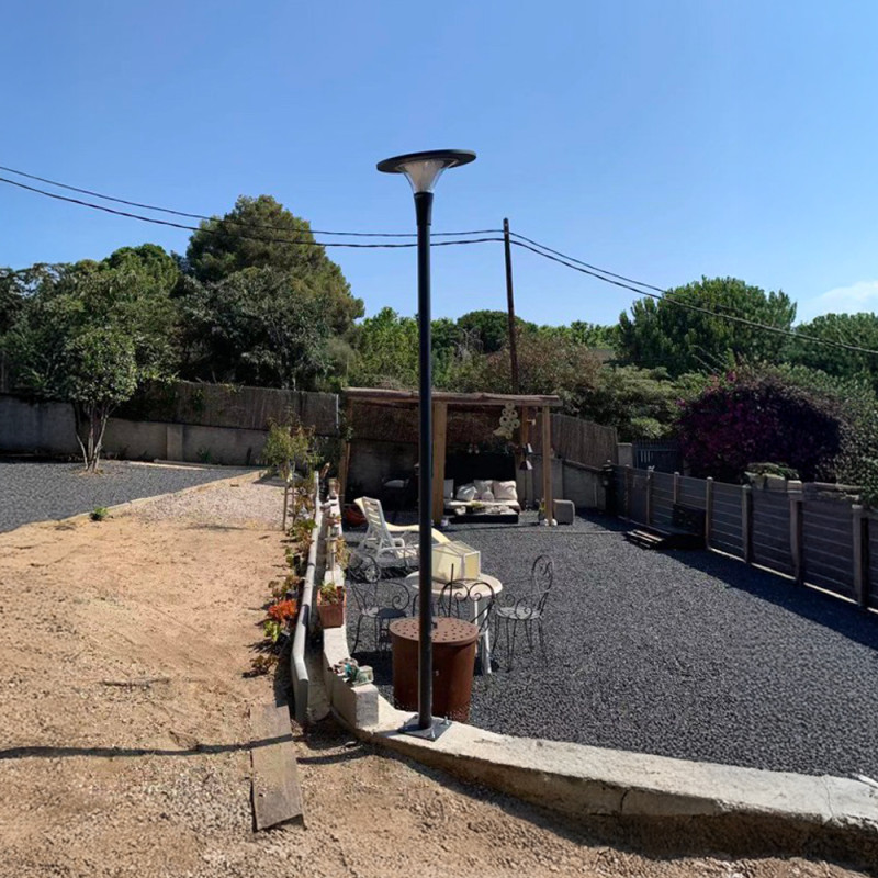 Lampadaire Solaire complet ZS-LR18-Mat3